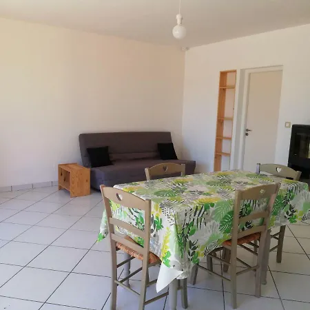 Saisonnier Apartment